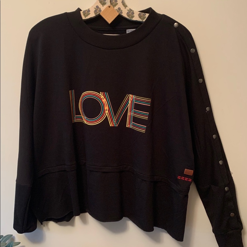 Peace Love World 🌈 sweatshirt 😊